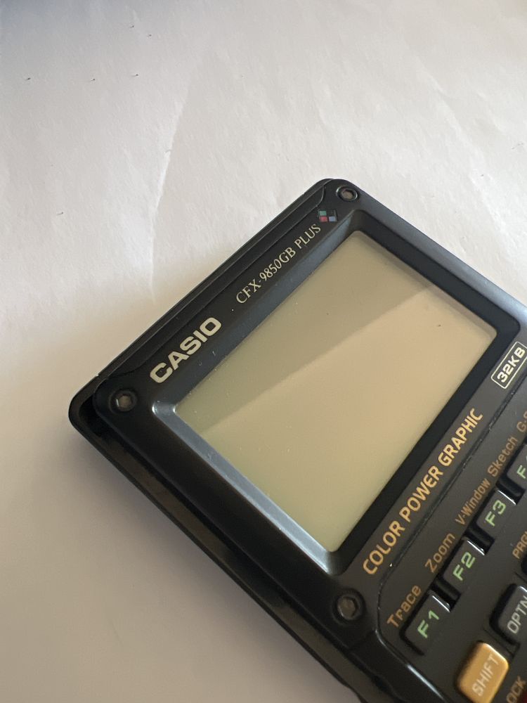 Calculadora gráfica a cores Casio CFX19850GB