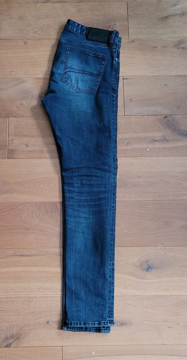 Spodnie jeans Superdry