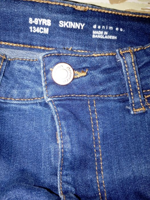 Штани джинси на хлопчика.