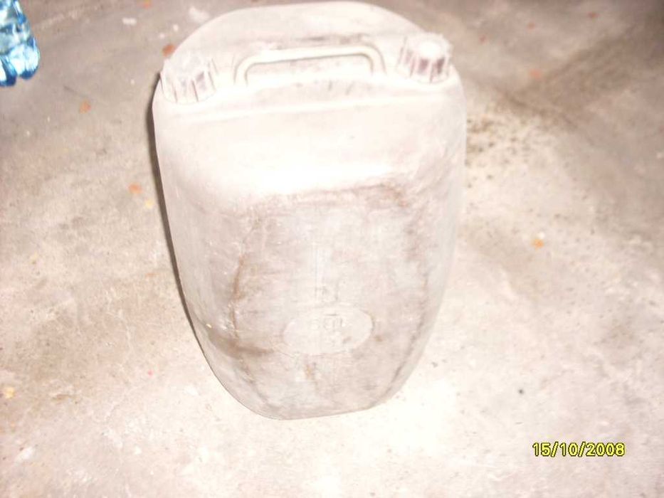 kanister , stary pojemnik bańka na paliwo z PRL 60 litrów