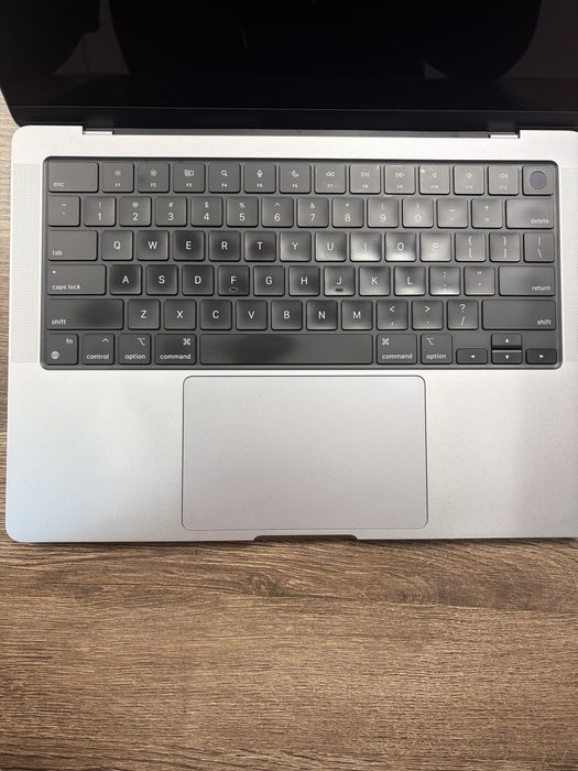 MacBook Pro 14" 2021 M1 Pro 16gb/512ssd