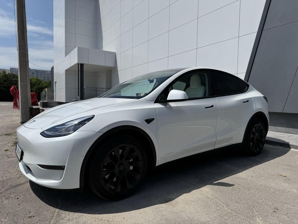 Tesla  Model  Y Longe Range 2022