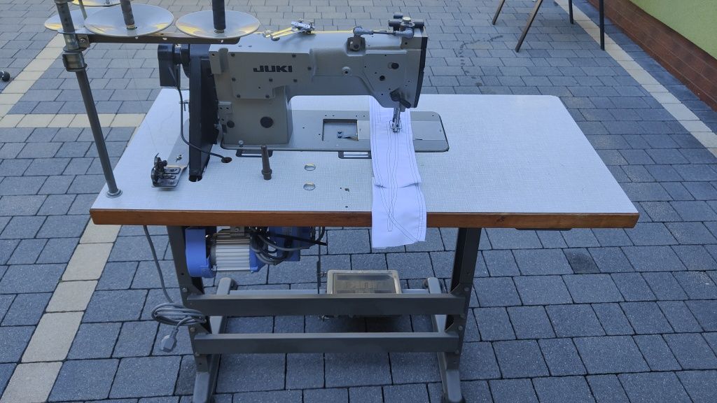 Maszyna krawiecka 2 igłowa juki servo