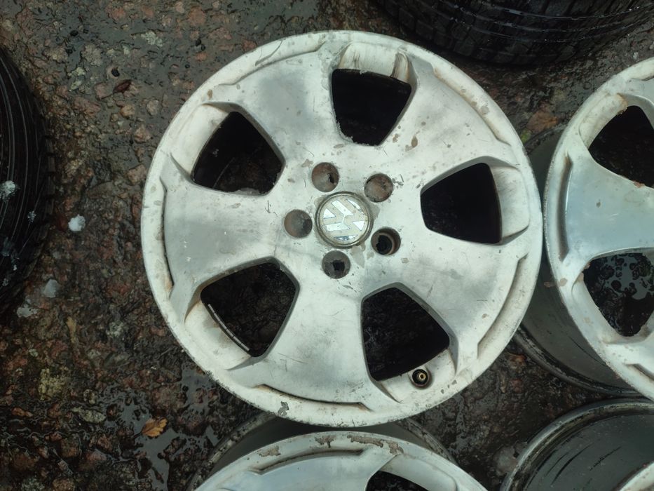 Диски R17 5x112 ET 56 Audi A3 A4 A6 VW Skoda Seat 8P0601025C титани