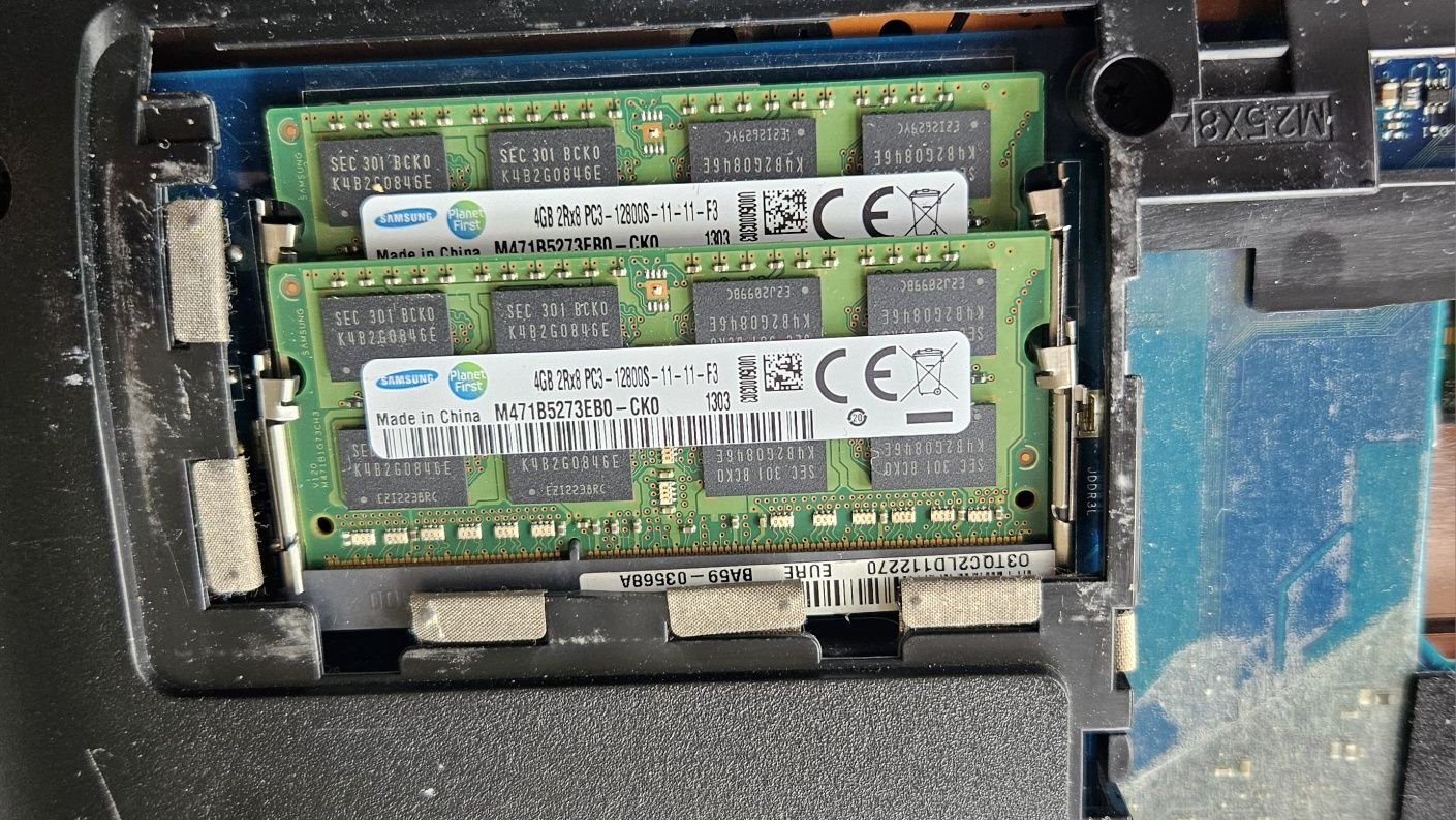 Laptop Samsung NP355V5C