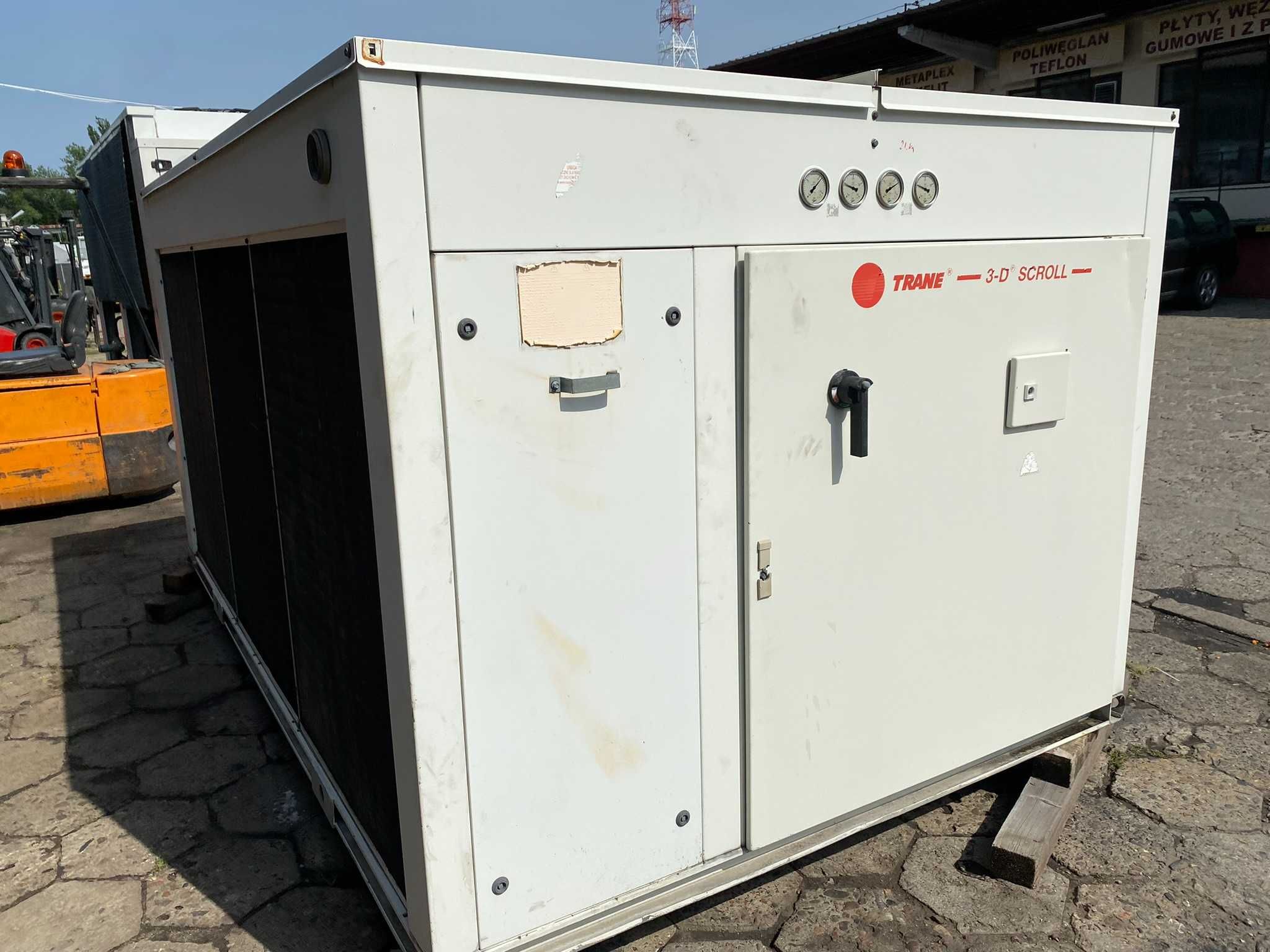 Agregat wody lodowej chiller Trane ECGAL800 o wydajności 200 kW