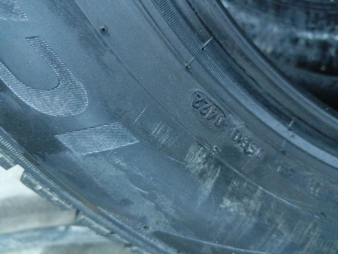 Nowe opony zimowe 215/60/16 Pirelli 2 sztuki 2022r