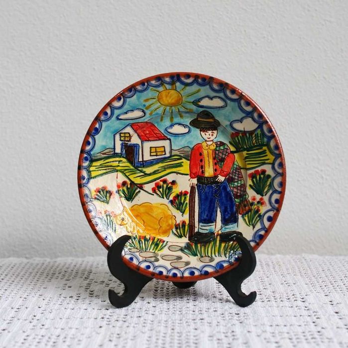 Prato alentejano de pequenas dimensões pintado à mão