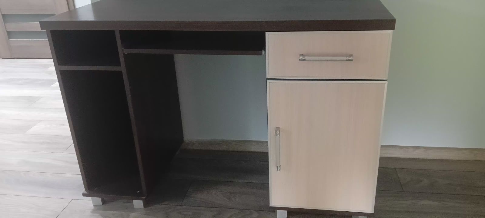 Biurko szkolne młodzieżowe
