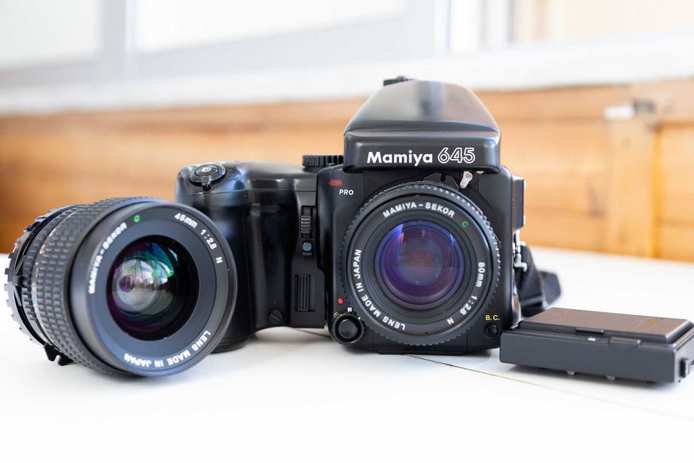 Mamiya 645 Pro + Objetiva + Extras