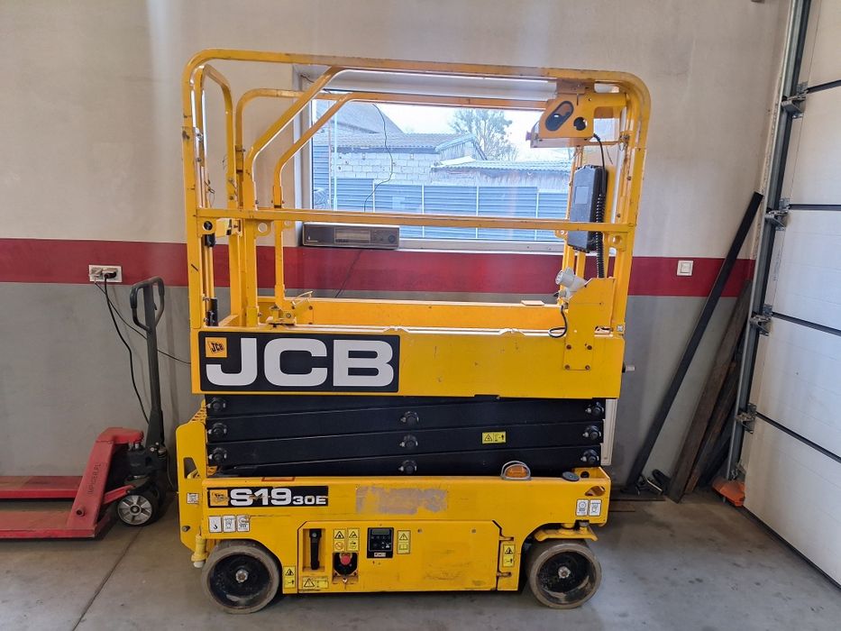 Podnośnik nożycowy koszowy JCB S190E