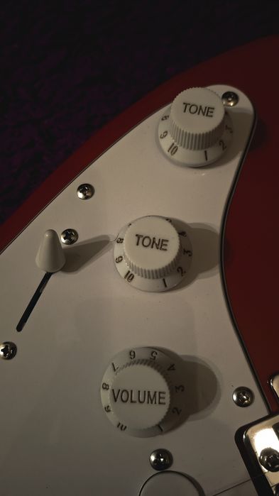 Zestaw gitarowy – gitara elektryczna MAX Music; wzmacniacz; pokrowiec