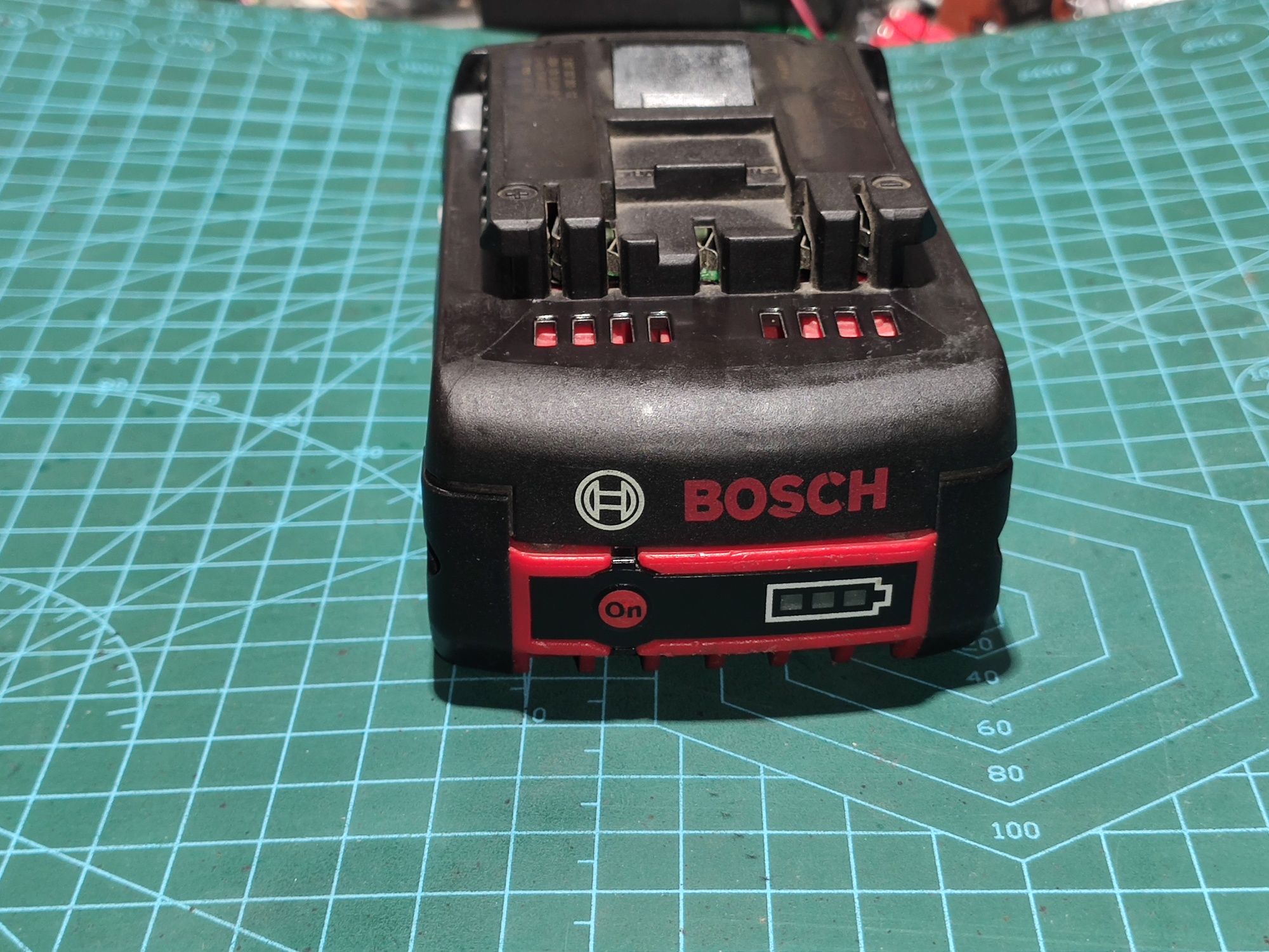 Срочно!!! Bosch 6.0Ah Li-Ion акумулятор бош