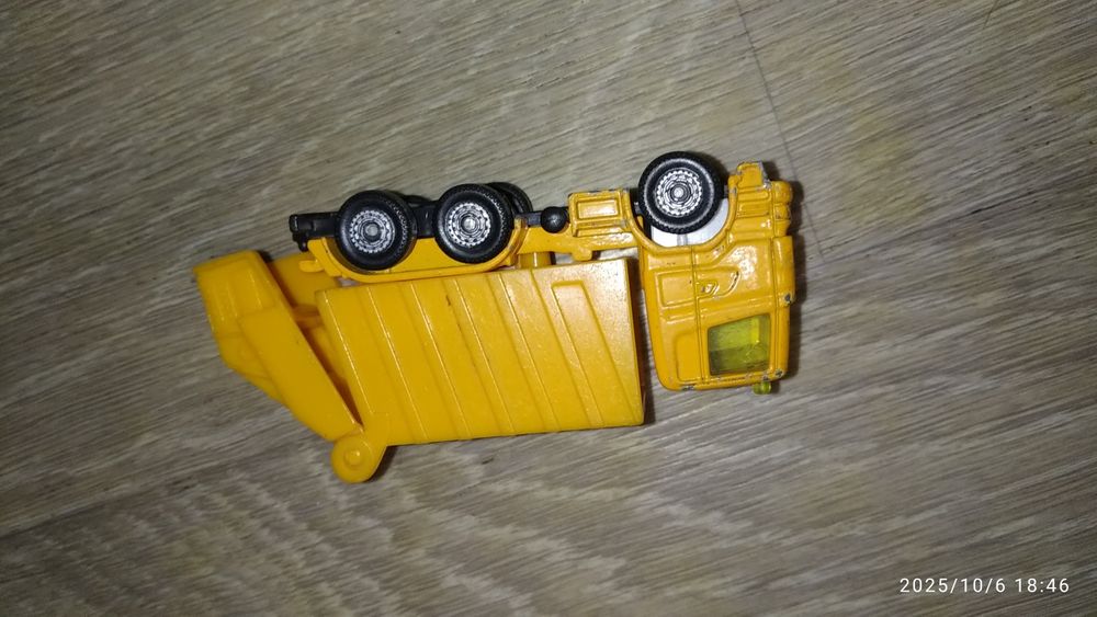 Моделька экскаватор метал 1:45