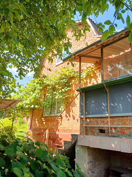 Продаж будинку на Дубово.