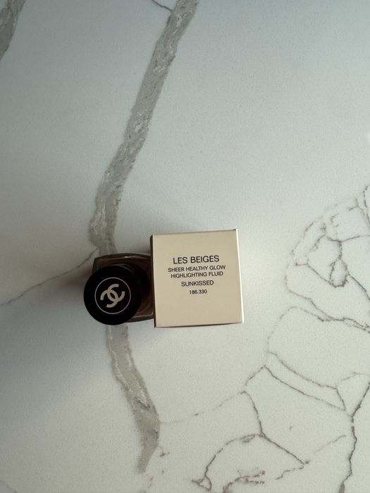 Chanel Les Beiges Sheer Healthy Glow Highlighting Fluid