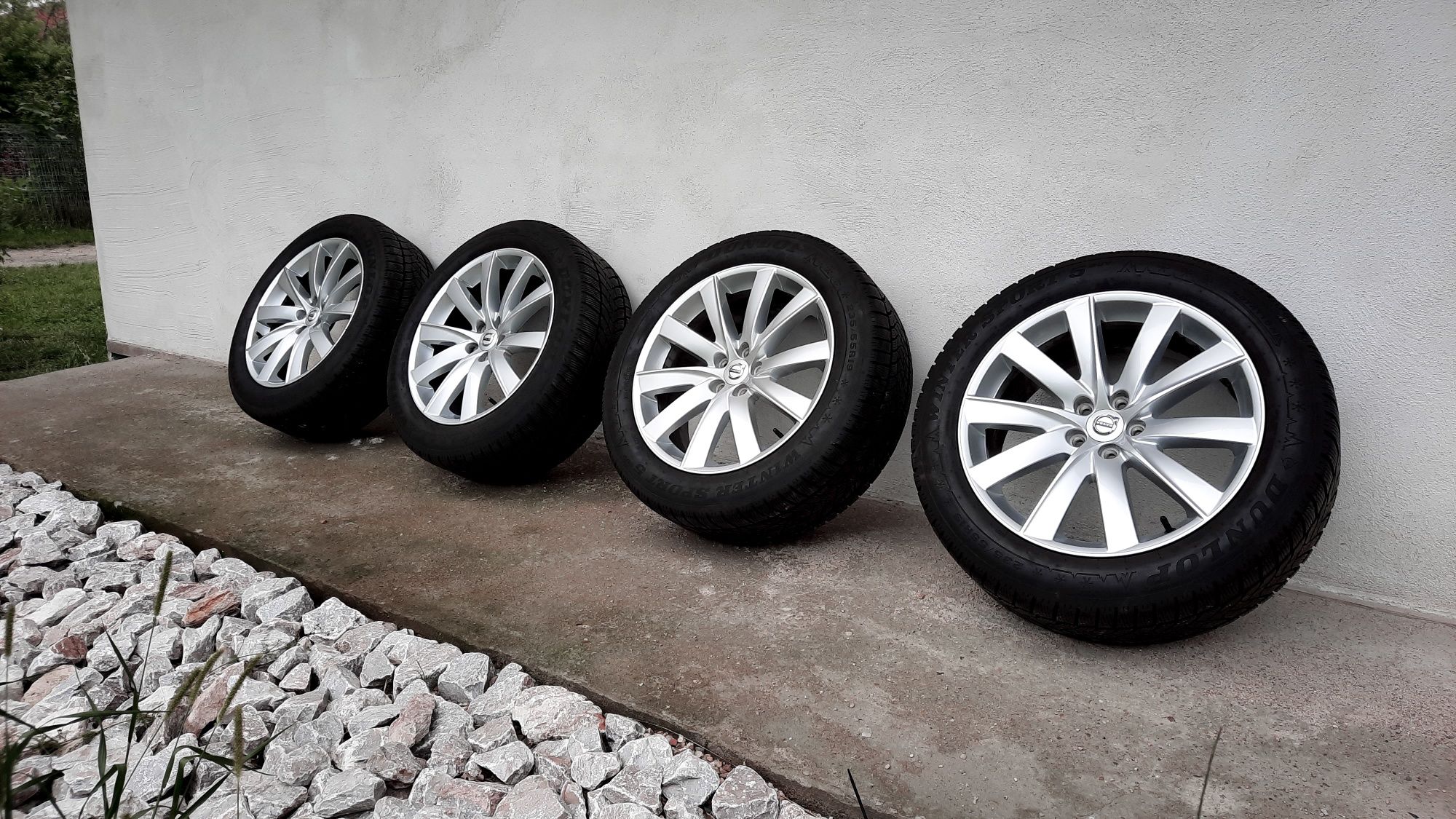 Koła zimowe alufelgi Volvo XC90 XC60 235/55 R19 jak NOWE