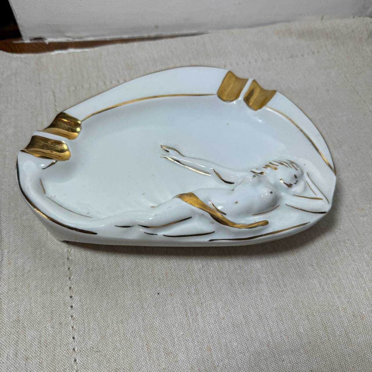 Popielniczka porcelanowa PRL Wałbrzych
