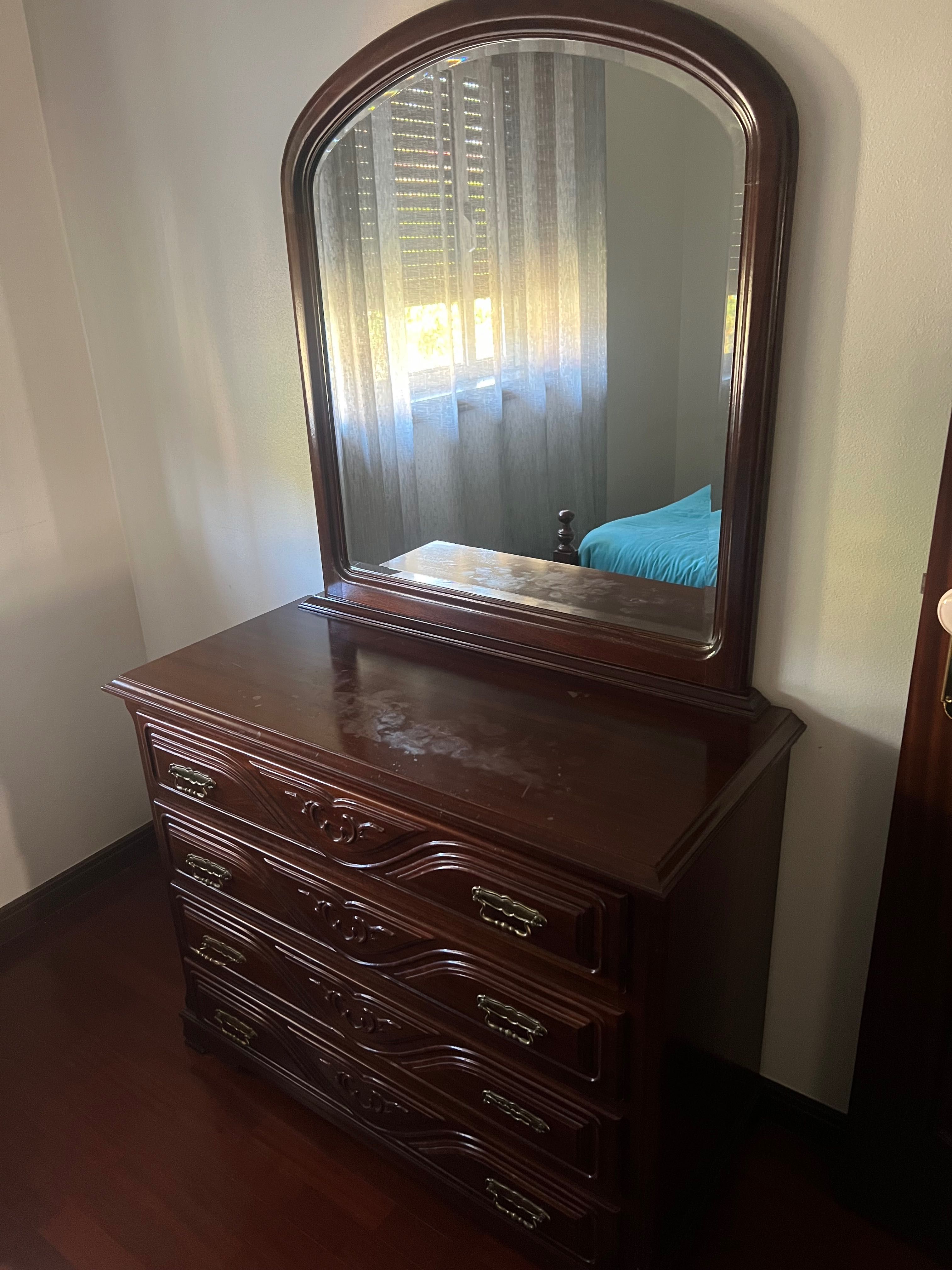 Quarto completo usado