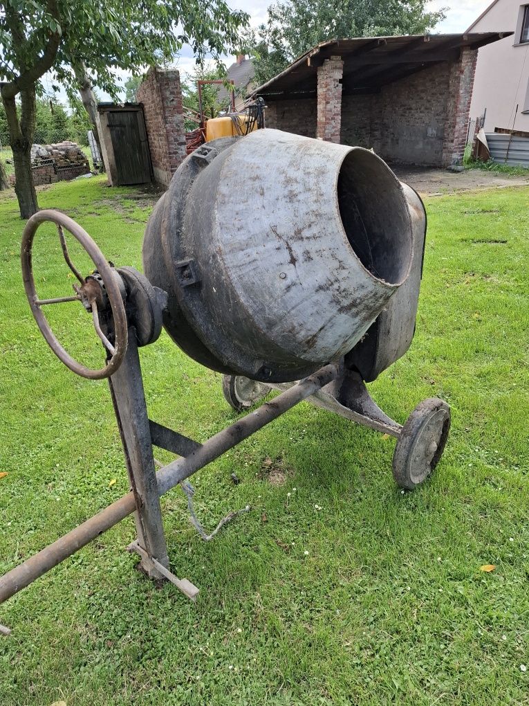 Sprzedam betoniarke 150L