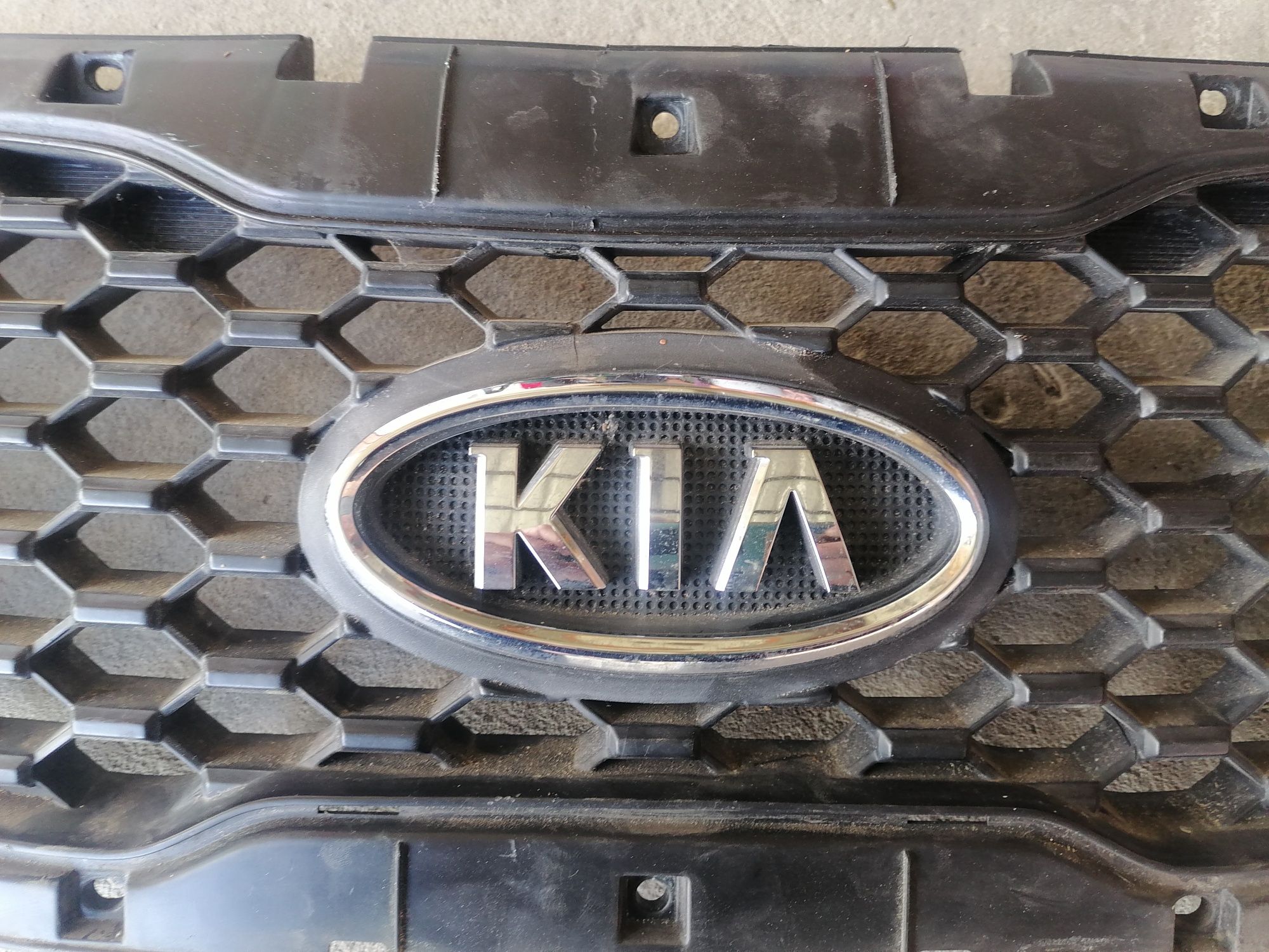 Решотка KIA Sorento II