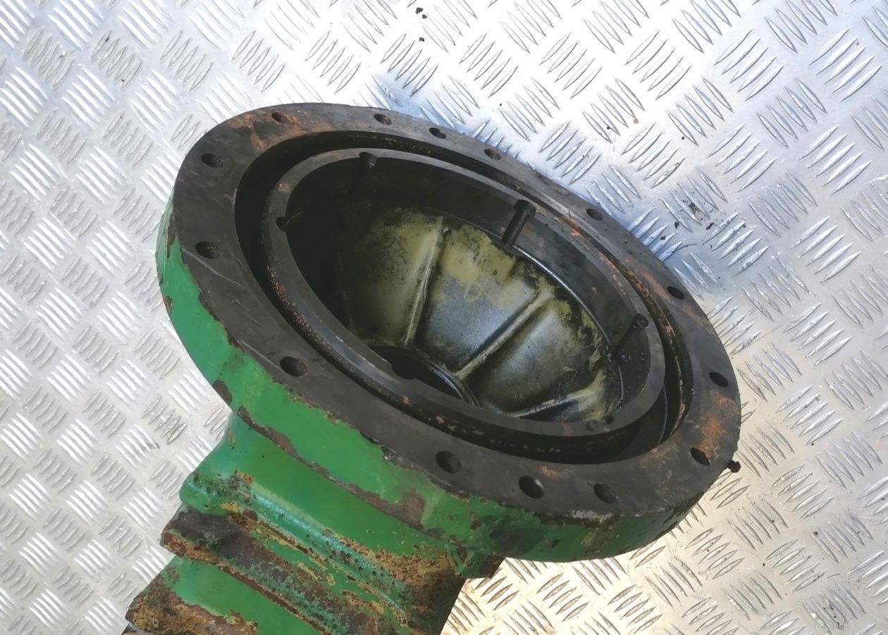 Obudowa zwolnicy John Deere 925,930,935,940,1032,1042,1052,1133,1144
