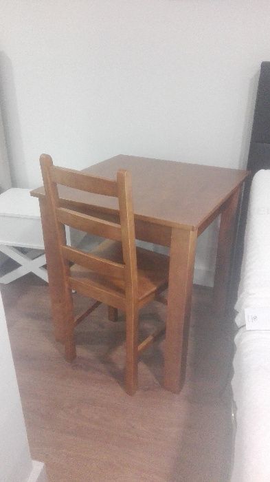 MESAS NOVAS e cadeiras, Fabrico Próprio