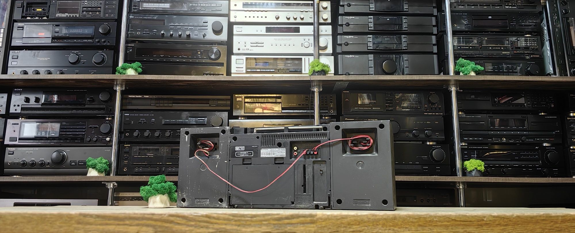 Магнітофон Hitachi TRK-W530
