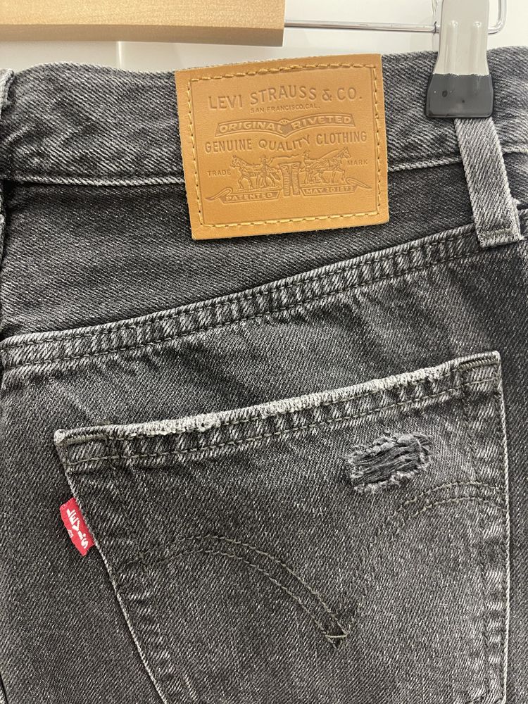 Джинсова спідниця Levi’s, р. 26