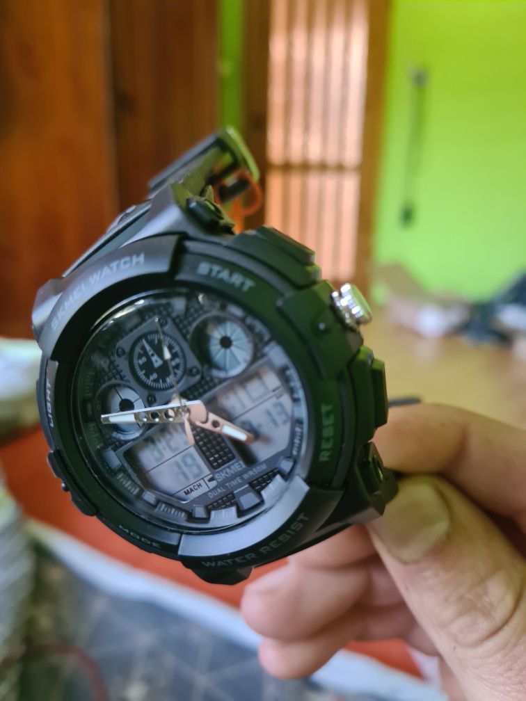 Zegarek SKMEI solidny przyjemnie wykonany jak G-shock