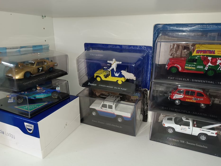 Miniaturas 1/43 vários temas