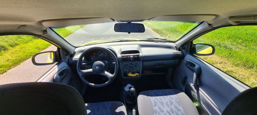 Opel Corsa B 1.4  60Ps 1996r. Pierwszy właściciel. Przebieg 83 Tys