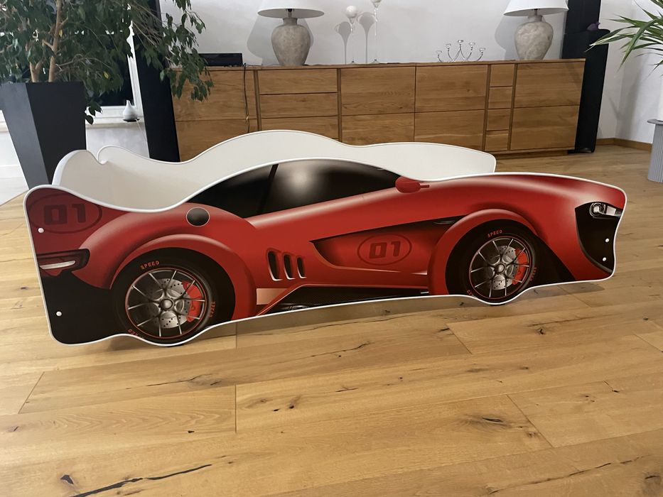 Łóżko dla dziecka czerwony samochód