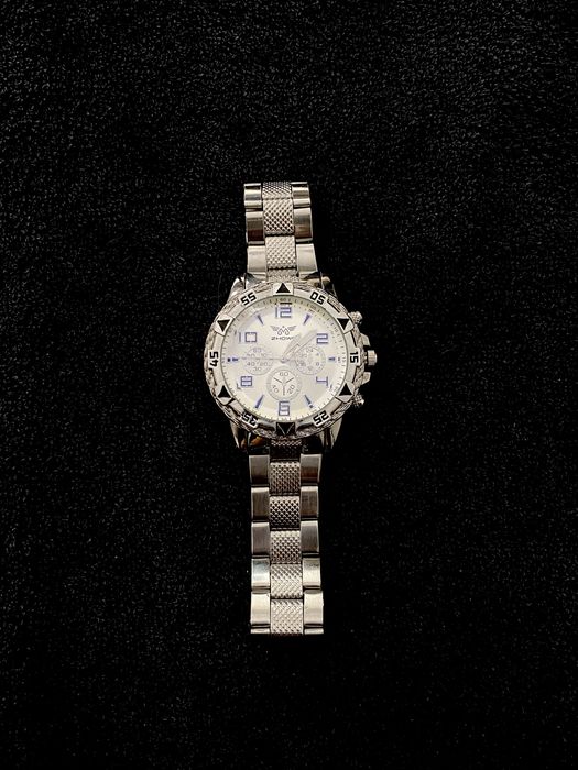 Relógio De Luxo Prateado