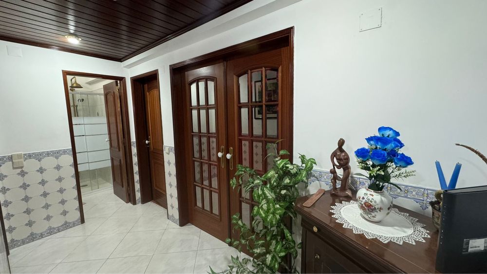 Quarto 450€ com despesas incluídas  p/ 1 pessoa - Almada centro