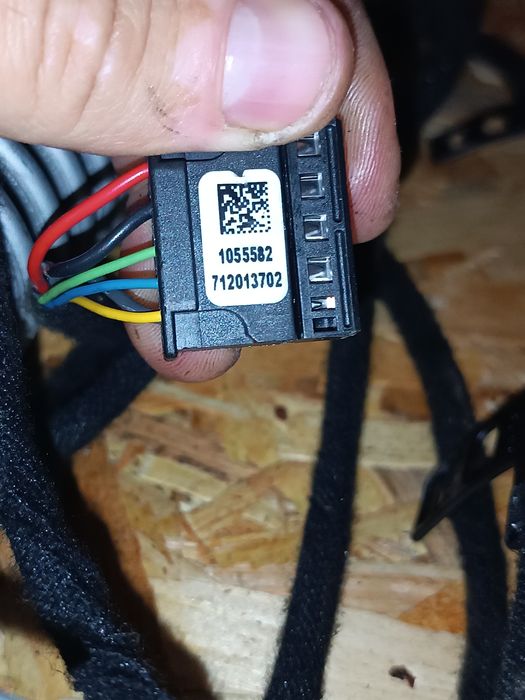 Електропривід кришки багажника bmw f10 амортизатори ляди bmw f10