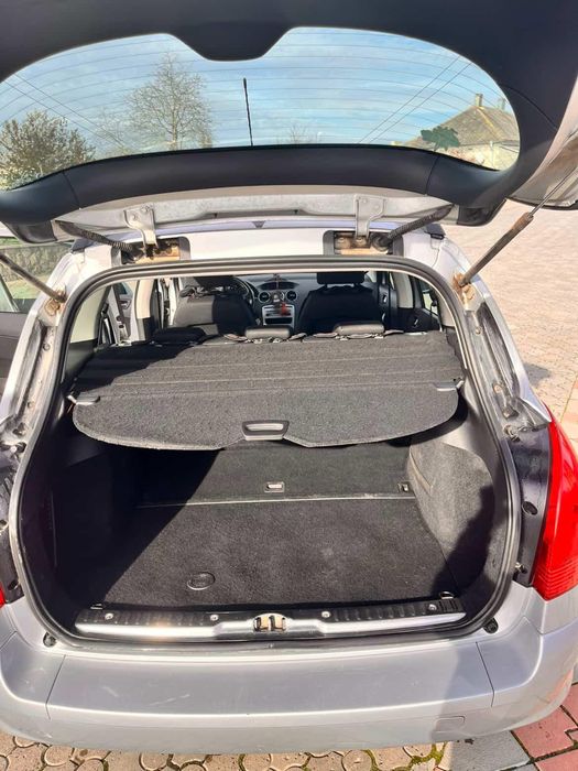 Проється Peugeot