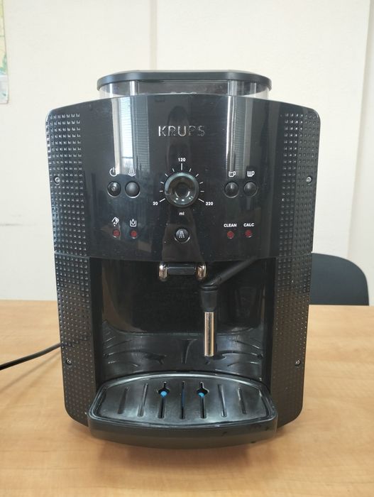 Кавомашина Krups EA81