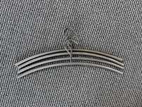 16 wieszakow metalowych