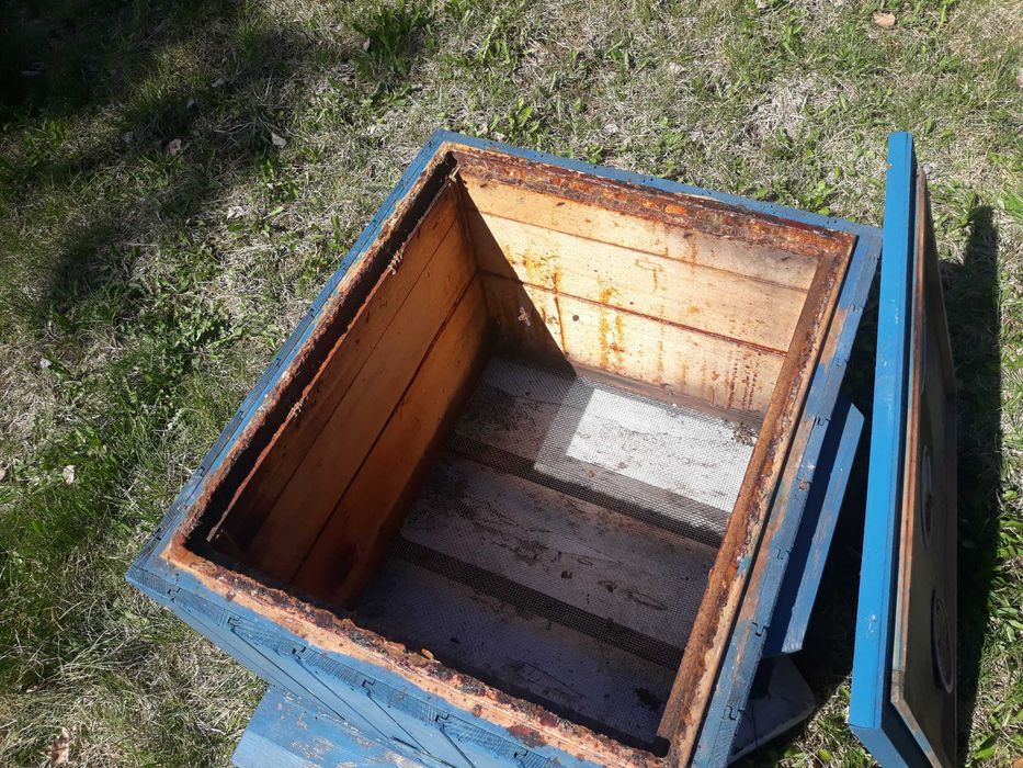 Ul Dadanta ocieplany 10-ramkowy korpusowy od Sułkowskiego