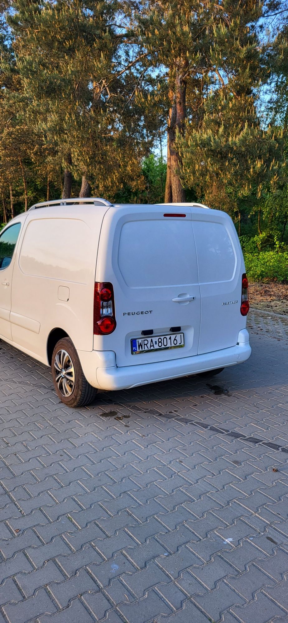 Peugeot partner berlingo furgon blaszak 2018rok