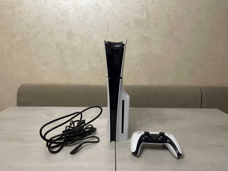 Ігрова приставка Sony Playstation PS5 CFI-2015 Slim, Blu-ray +джойстик