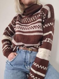 Brązowy sweter oversize golf norweskie wzory handmade