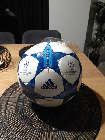 Piłka adidas champions league UEFA match ball replica capitano