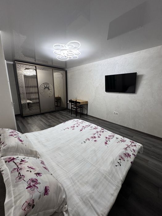 Подобово Чернівці квартира в новобудові біля ТЦ «Майдан».