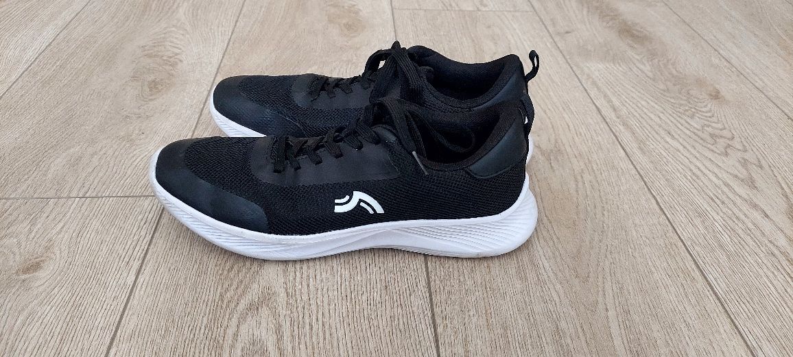 Adidasy Lidl/ rozmiar 39/20zl