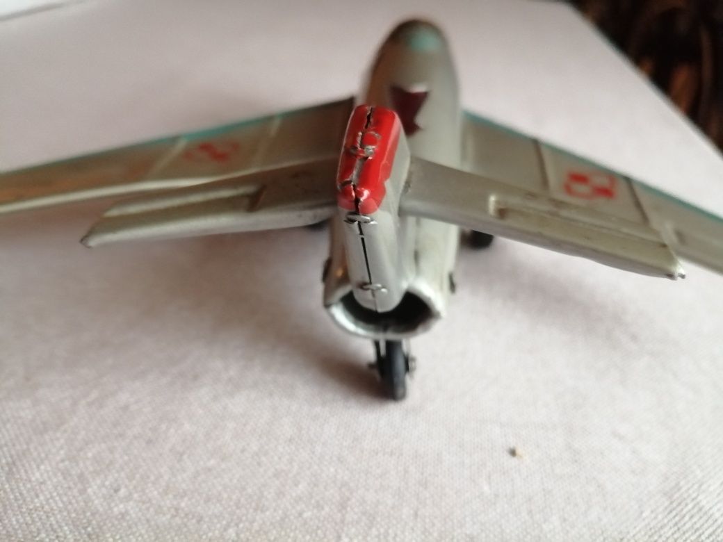 Zabawka PRL samolot metalowy