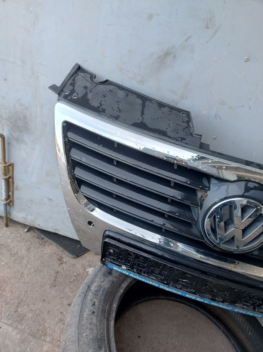 Grill atrapa zderzaka VW Passat B6