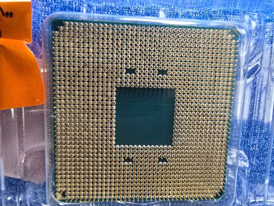 Ryzen 7 5700x новий процесор AMD AM4 пломба