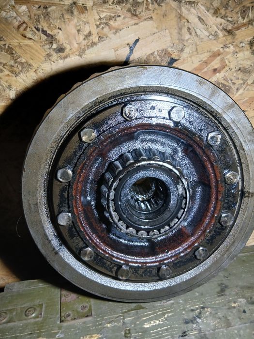 Диференціал з планітаркою заднього моста трактор МТЗ 80, 82.